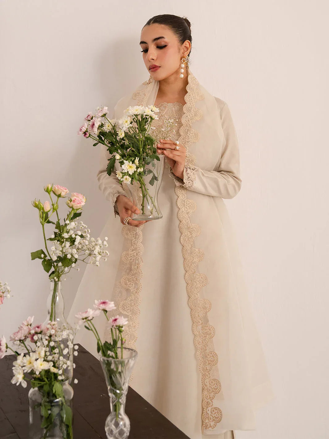 Izel | The Silk Chapter | Creme - Rang-e-Khaas