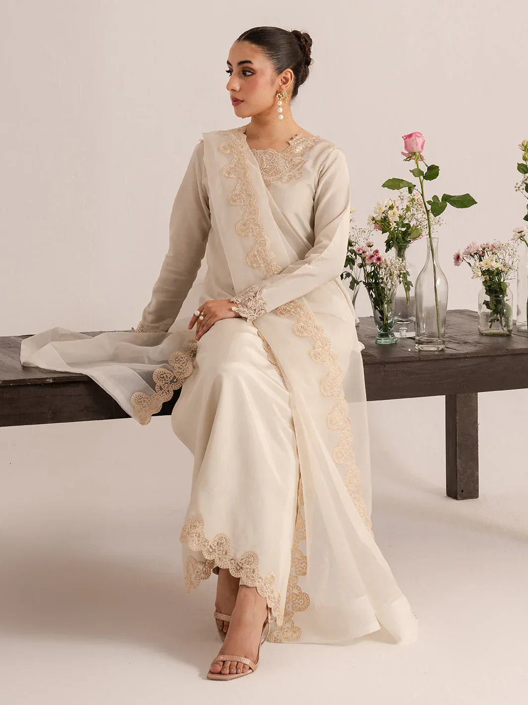 Izel | The Silk Chapter | Creme - Rang-e-Khaas
