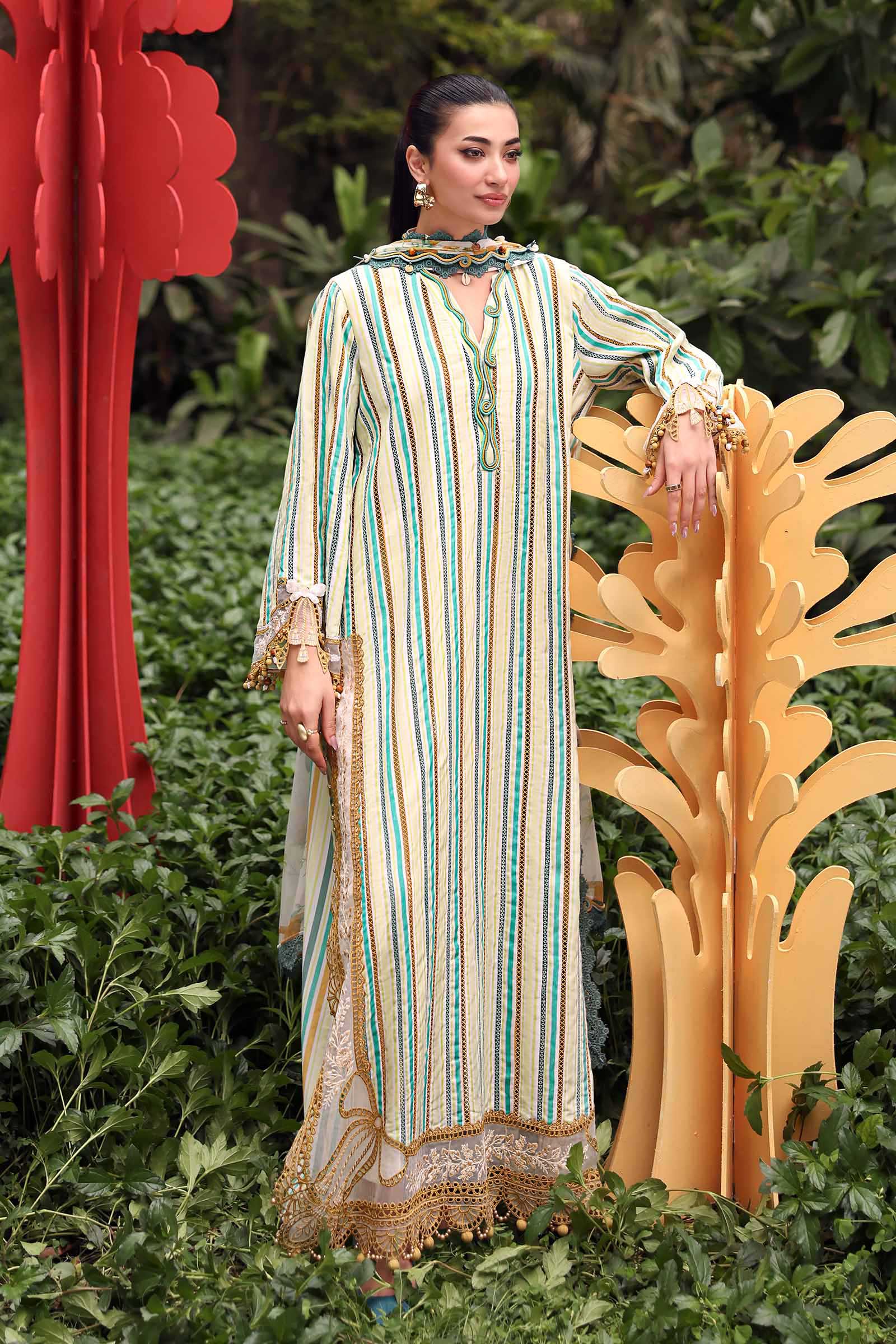 Maria B 3 Piece Stitched Embroidered Jacquard Suit