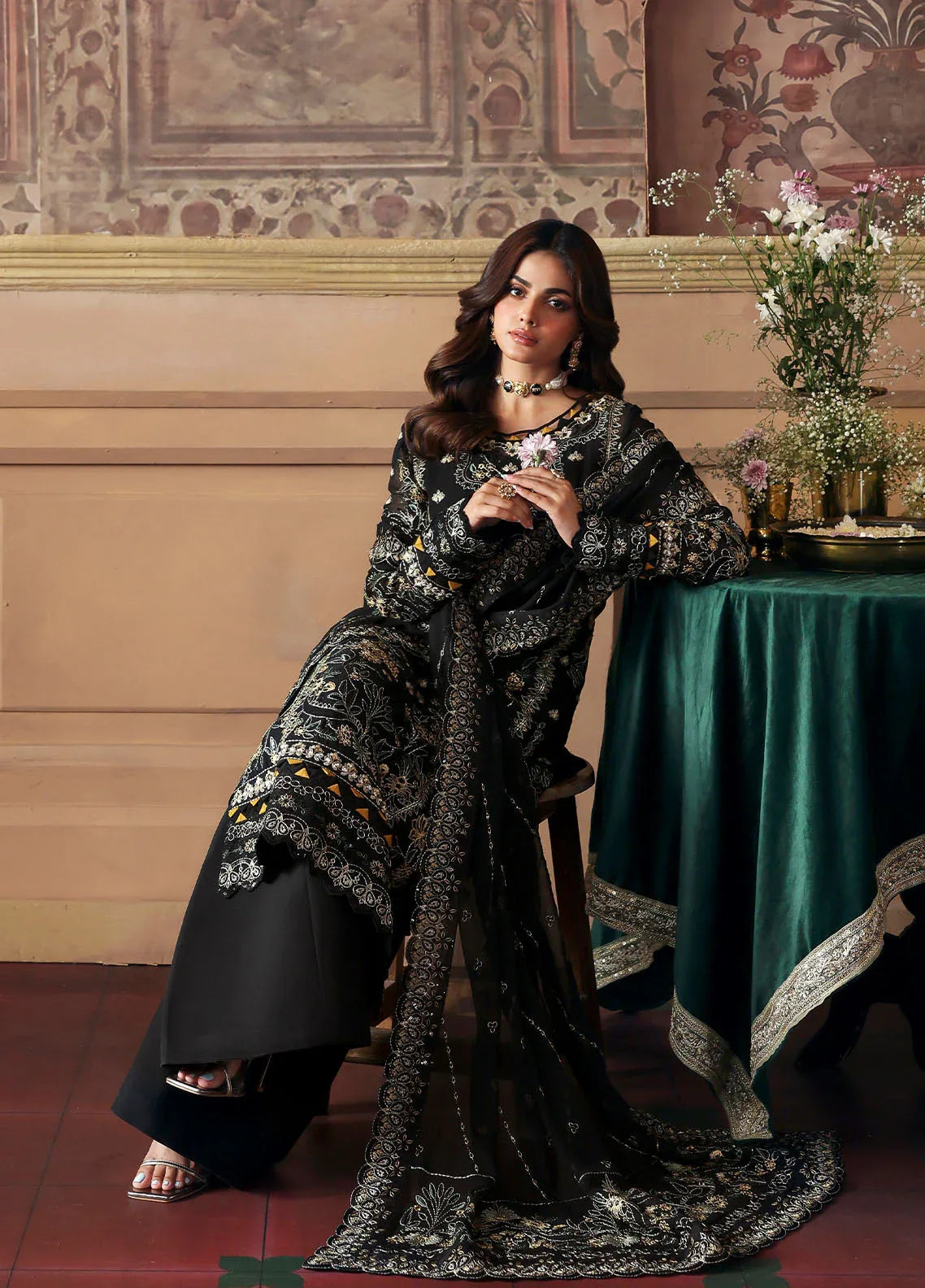 Gulaal | I Evayna Embroidered Chiffon |Deenah - Rang-e-Khaas
