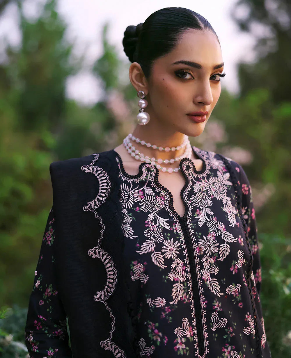 Republic Womenswear | Talia Luxury Lawn 25 | D2-A - Aria - Rang-e-Khaas