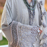 Republic Womenswear | Kalani Eid Luxury Lawn 25 | D3-B - Sitara