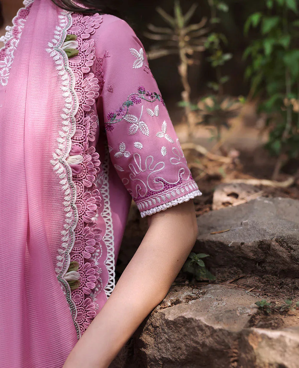 Republic Womenswear | Talia Luxury Lawn 25 | D8-A - Revaa - Rang-e-Khaas