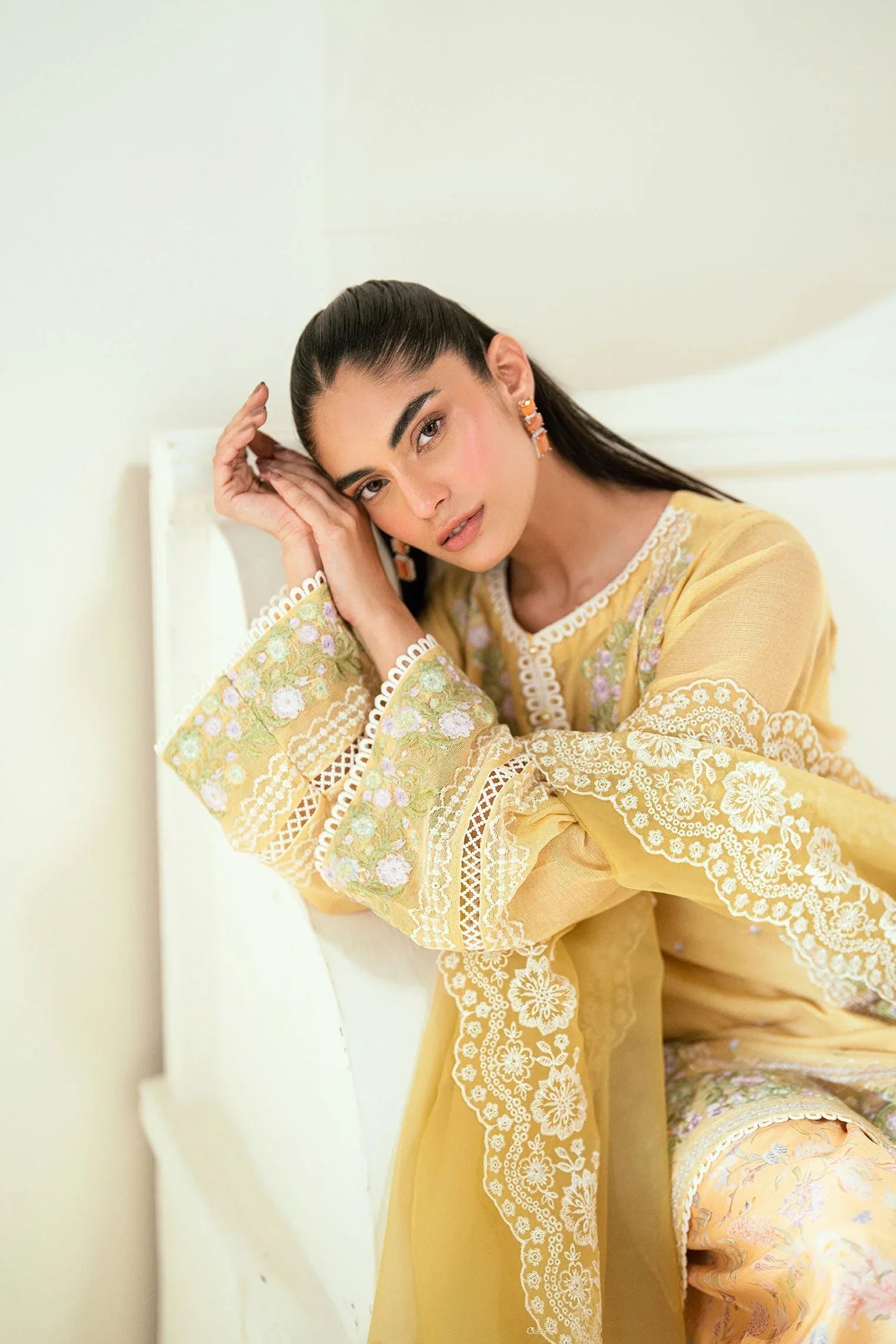 Dhanak | Signature Pret | SS25DA-2741 YELLOW - Rang-e-Khaas