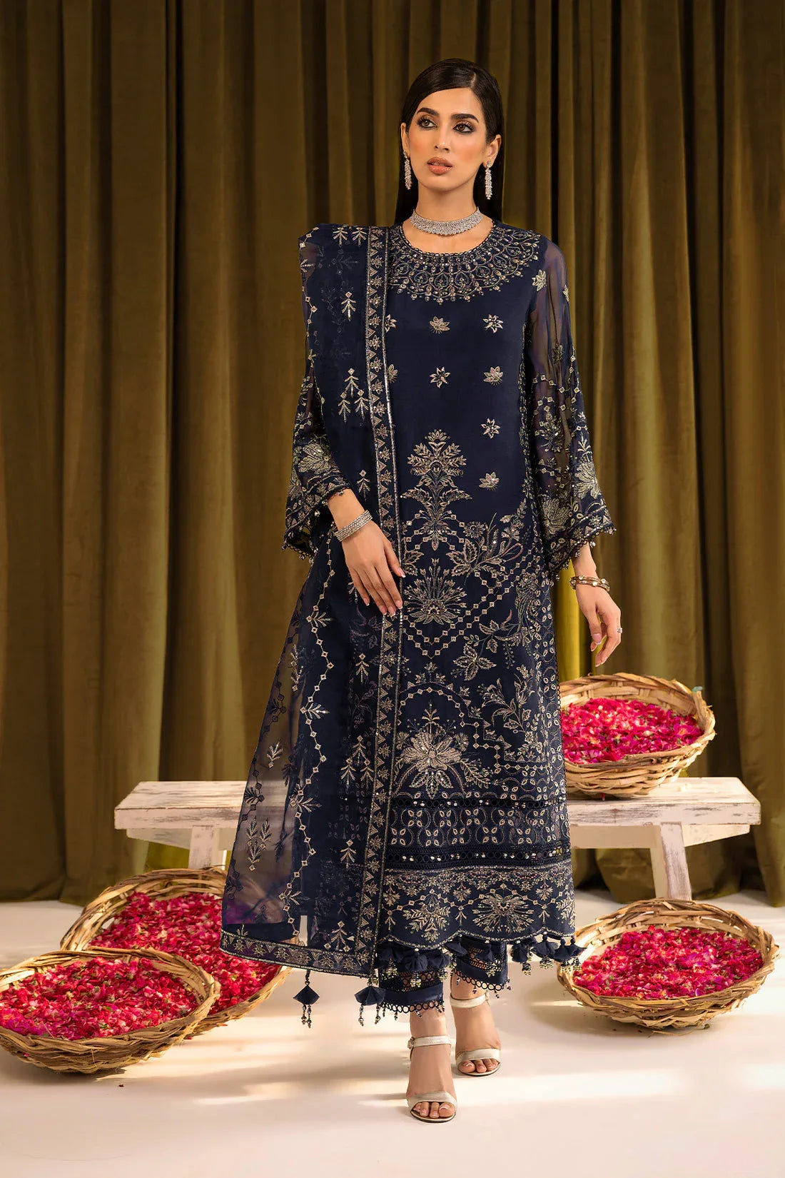 Alizeh | Formals Collection | Daim - V16D08 Embroidered Chiffon Blue - Rang-e-Khaas