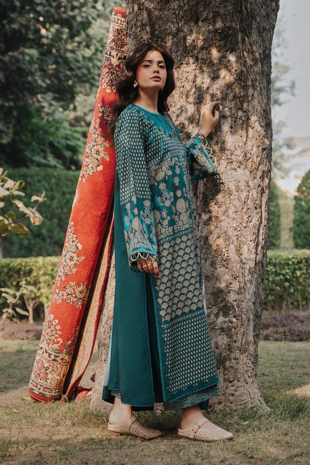 Charizma | Winter Collection | DSCW5-25 - Rang-e-Khaas