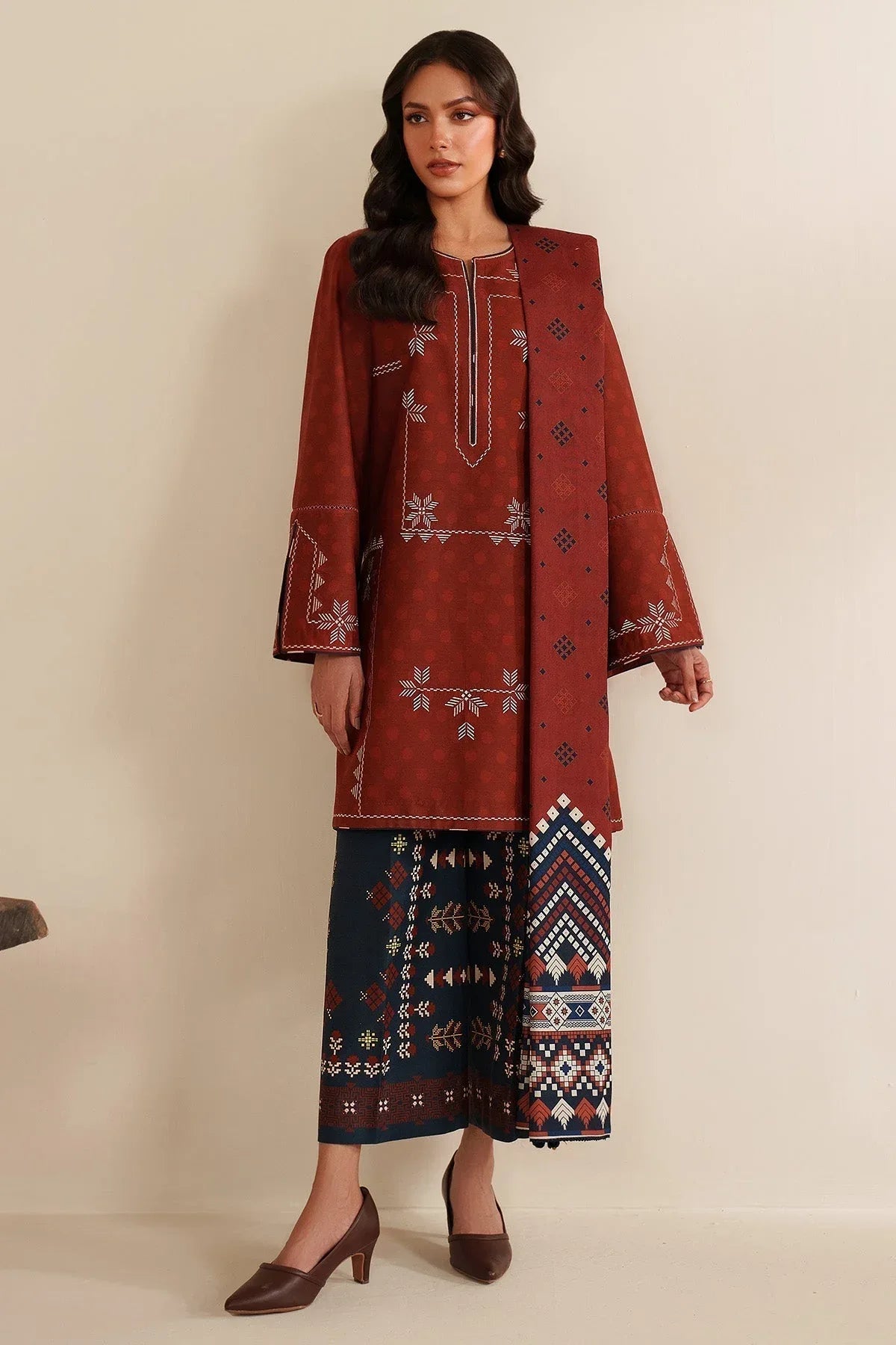 Jazmin | Winter 25 | UW-0194 - Rang-e-Khaas