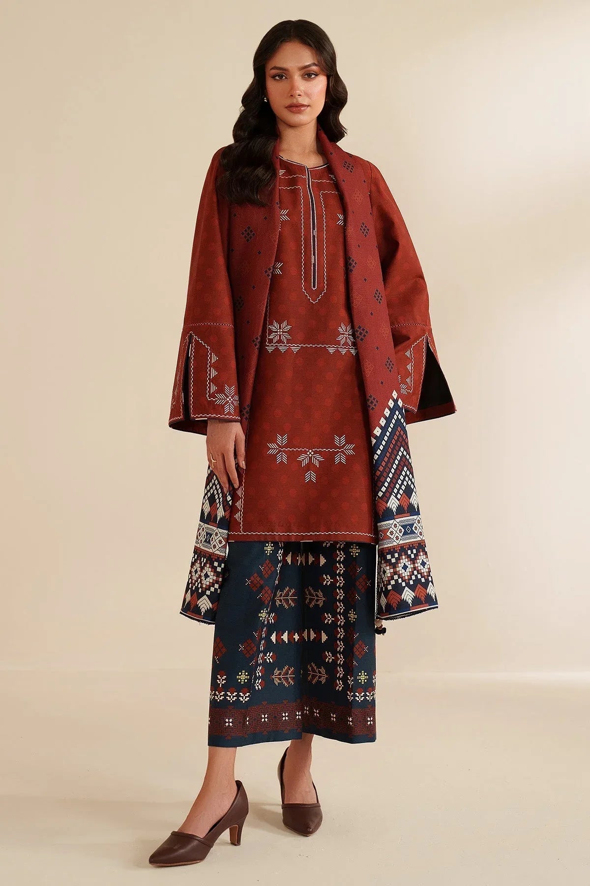 Jazmin | Winter 25 | UW-0194 - Rang-e-Khaas