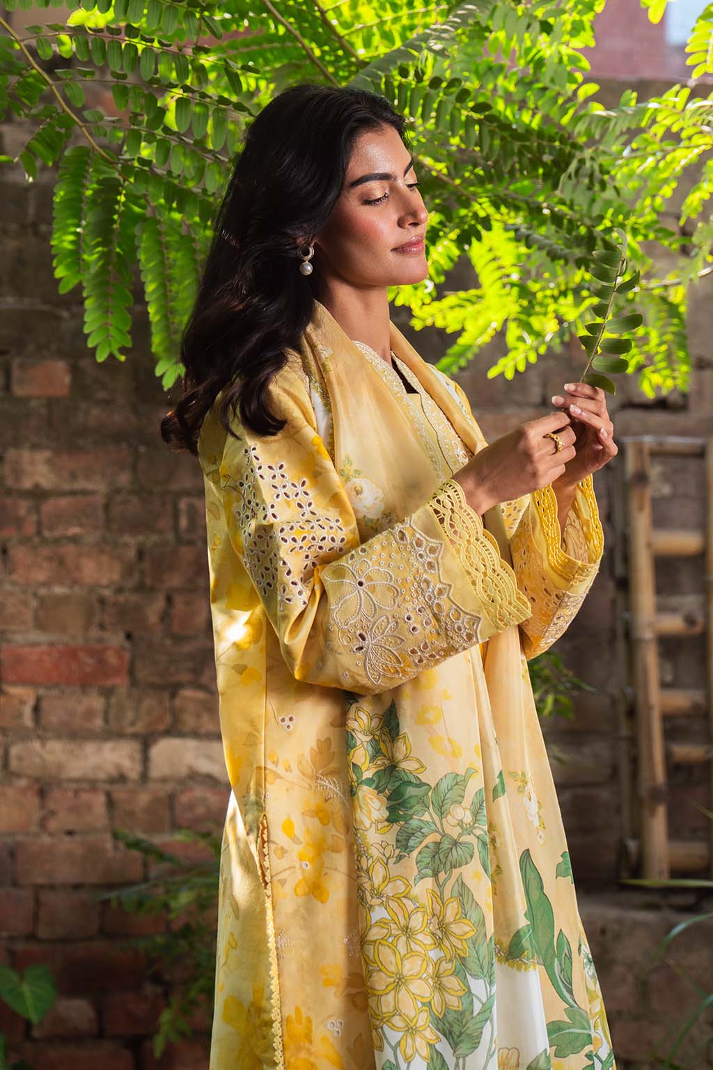 Neeshay | Summer Lines Printkari 25 | BUTTERCUP - Rang-e-Khaas
