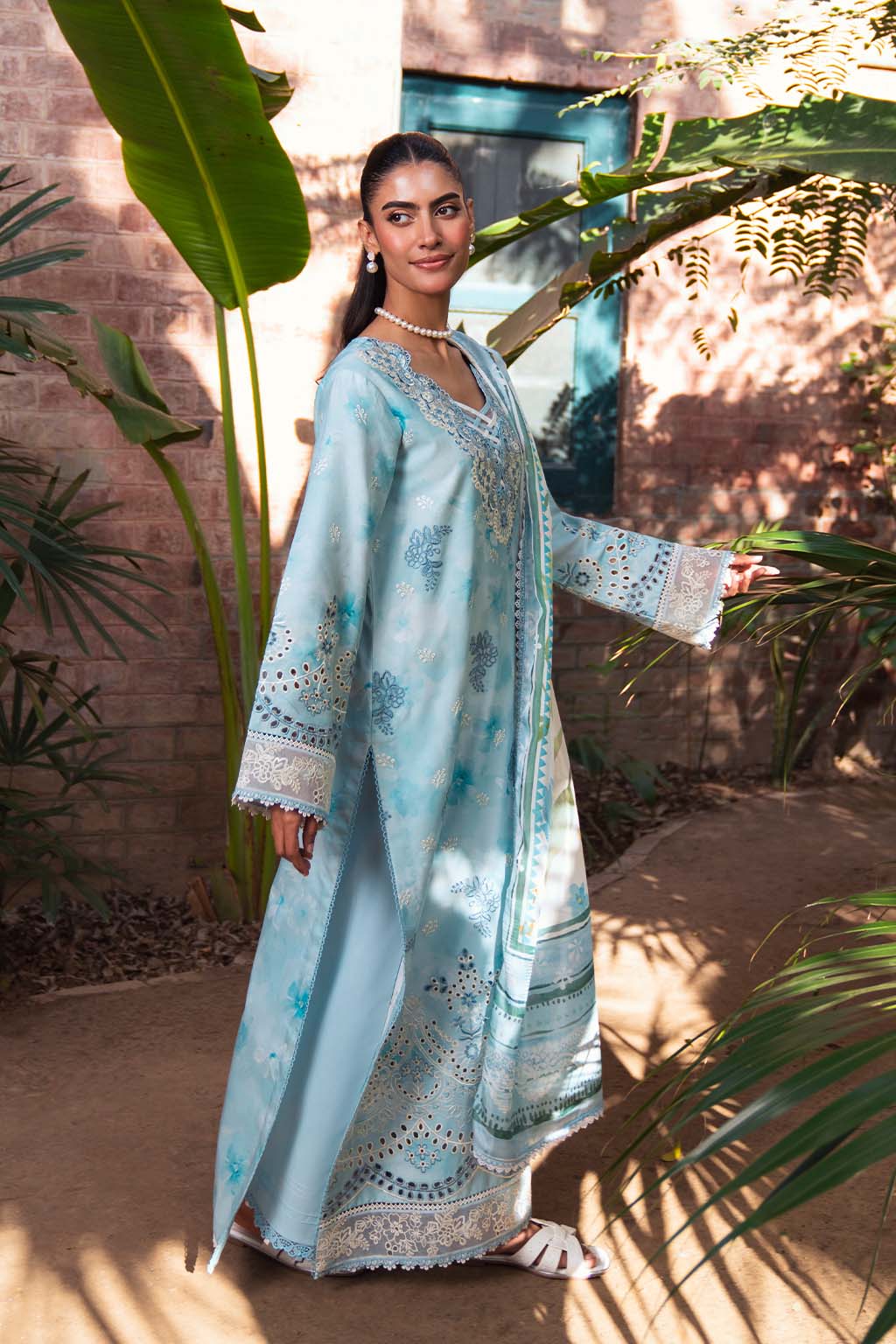 Neeshay | Summer Lines Printkari 25 | SKY-WAVE - Rang-e-Khaas