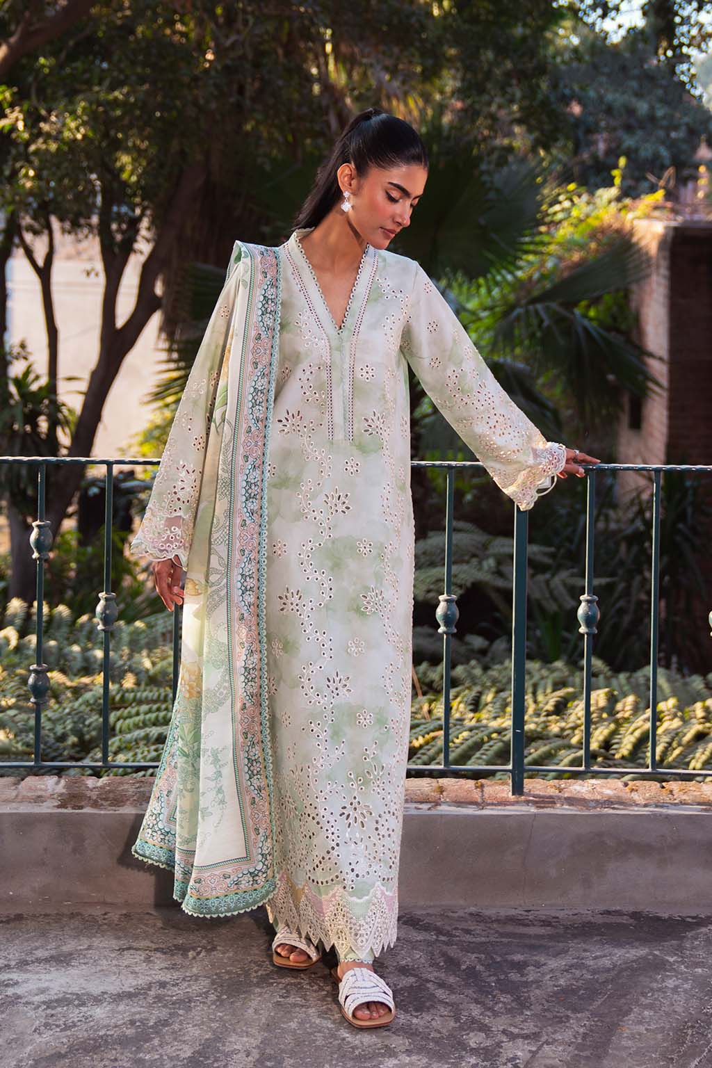 Neeshay | Summer Lines Printkari 25 | MEADOW MIST - Rang-e-Khaas