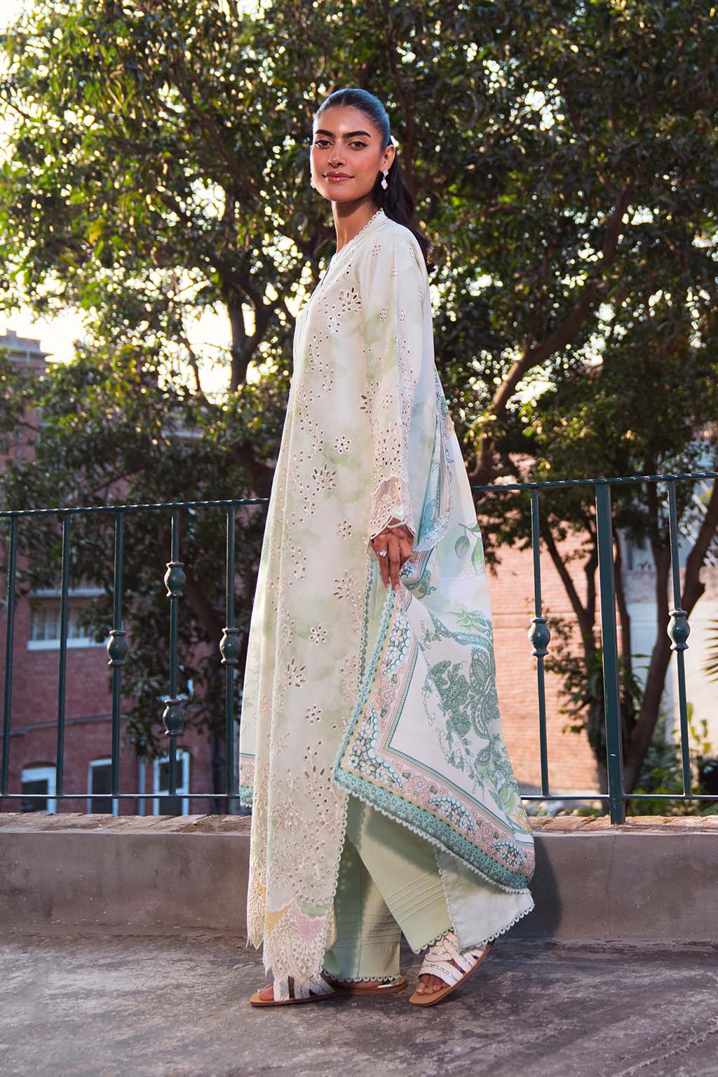 Neeshay | Summer Lines Printkari 25 | MEADOW MIST - Rang-e-Khaas