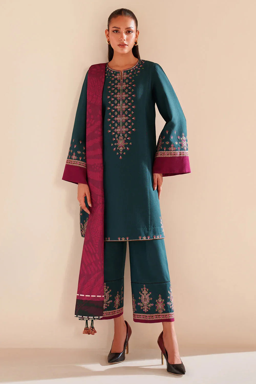 Jazmin | Winter 25 | UW-0190 - Rang-e-Khaas