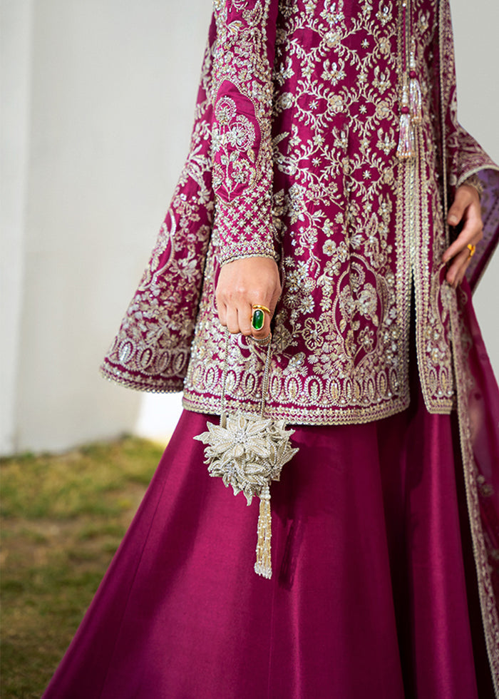 SUFFUSE | FREESHIA RTW' 24 | AHLAM