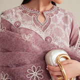 Jazmin | Iris EMBROIDERED LAWN IL'25-D10