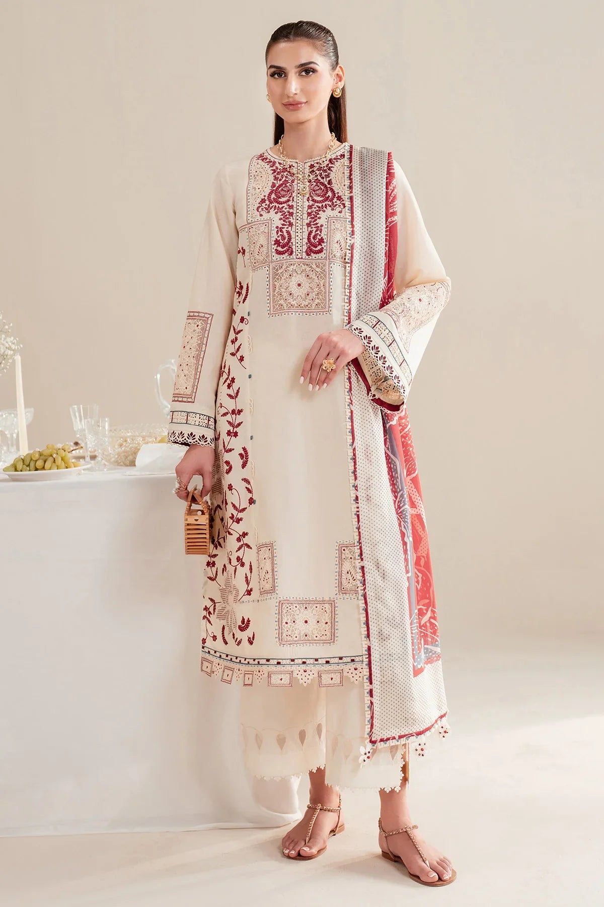 Jazmin | Iris EMBROIDERED LAWN IL'25-D02
