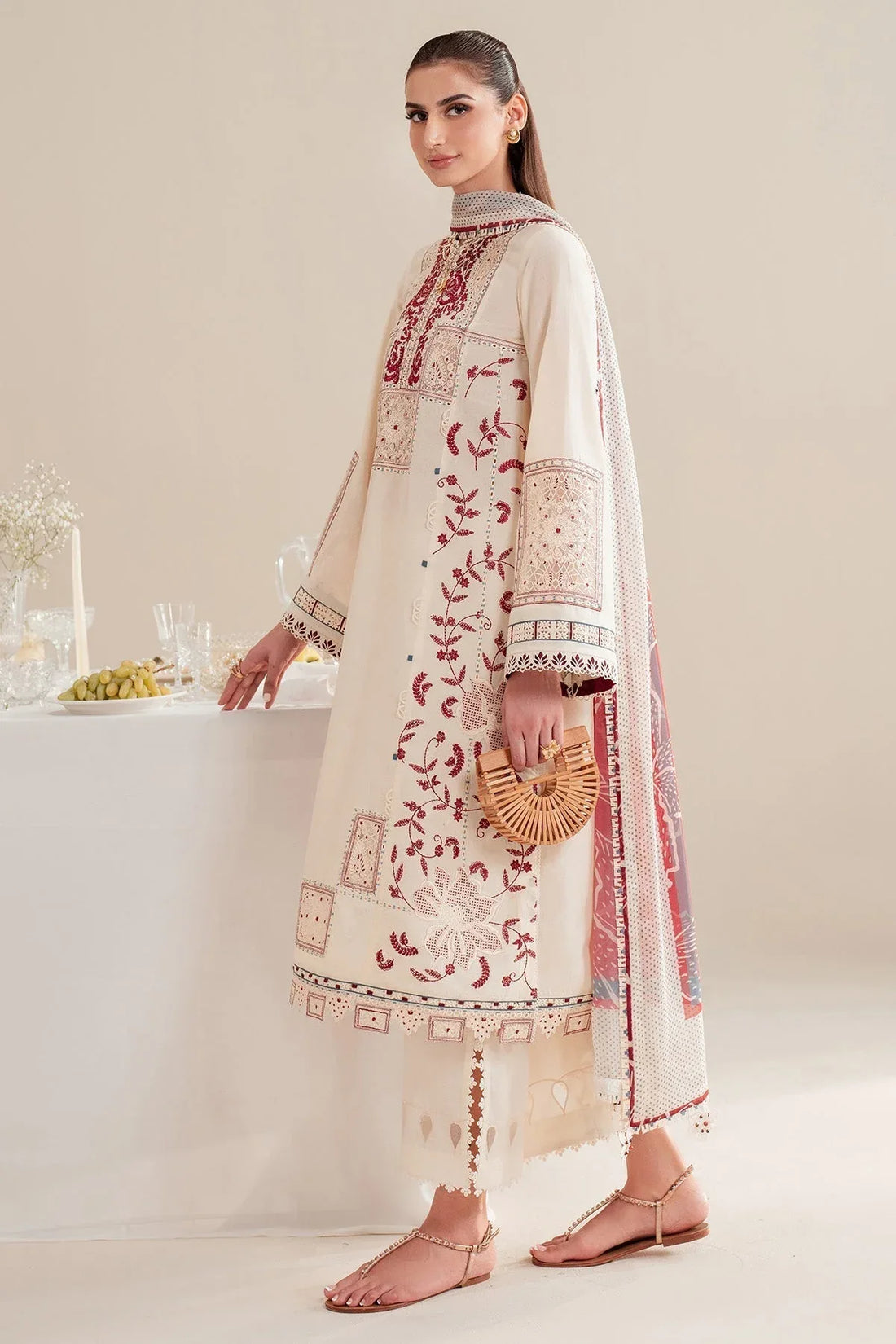 Jazmin | Iris Luxury Lawn 25 | IL'25-D02 - Rang-e-Khaas