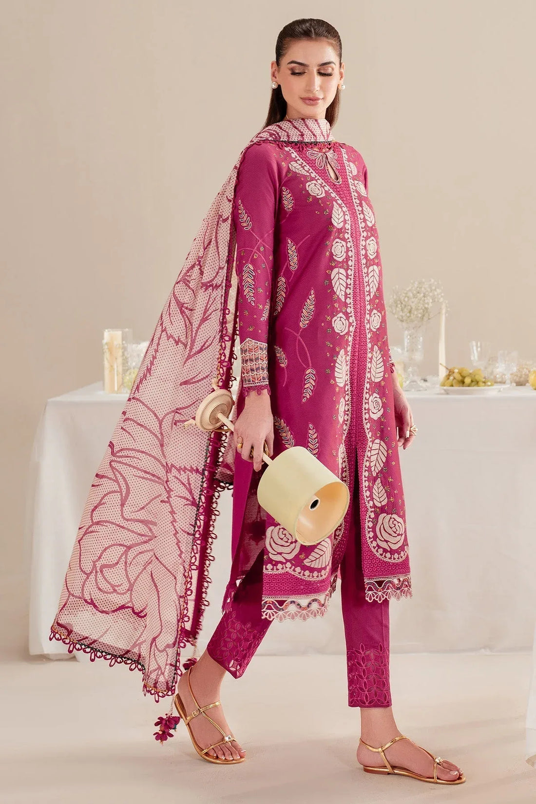 Jazmin | Iris Luxury Lawn 25 | IL'25-D05 - Rang-e-Khaas