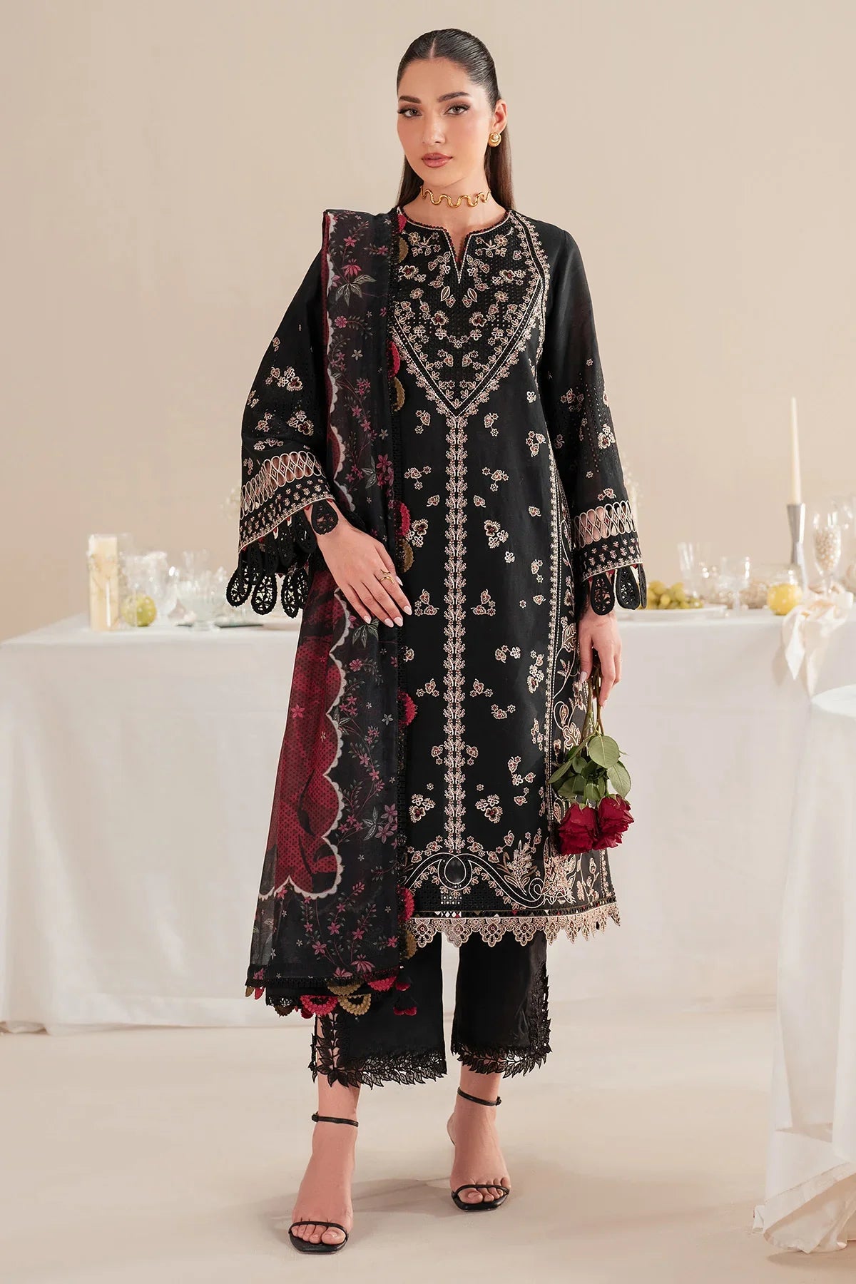 Jazmin | Iris EMBROIDERED LAWN IL'25-D07