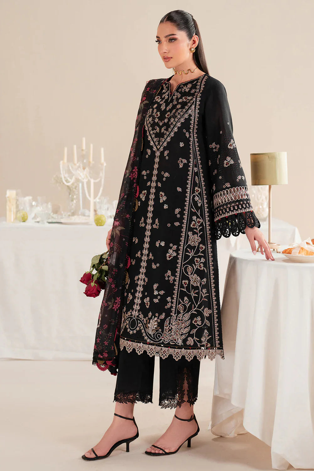 Jazmin | Iris EMBROIDERED LAWN IL'25-D07