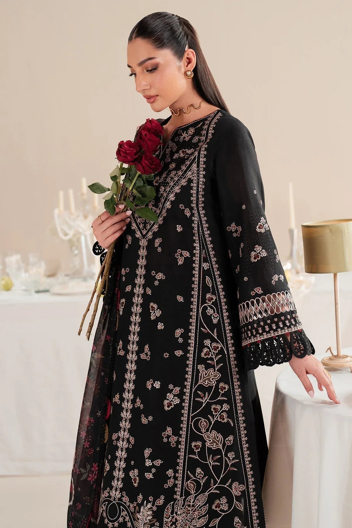 Jazmin | Iris Luxury Lawn 25 | IL'25-D07 - Rang-e-Khaas