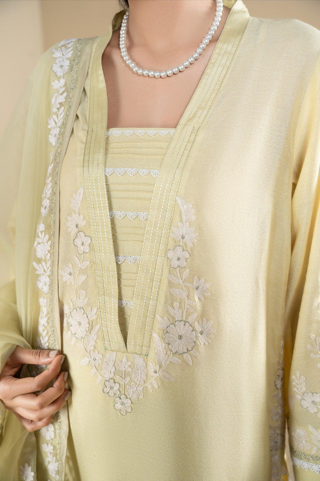 Muntaha | Rumaisa Luxury Pret | Zureen - SFLP01 - Rang-e-Khaas