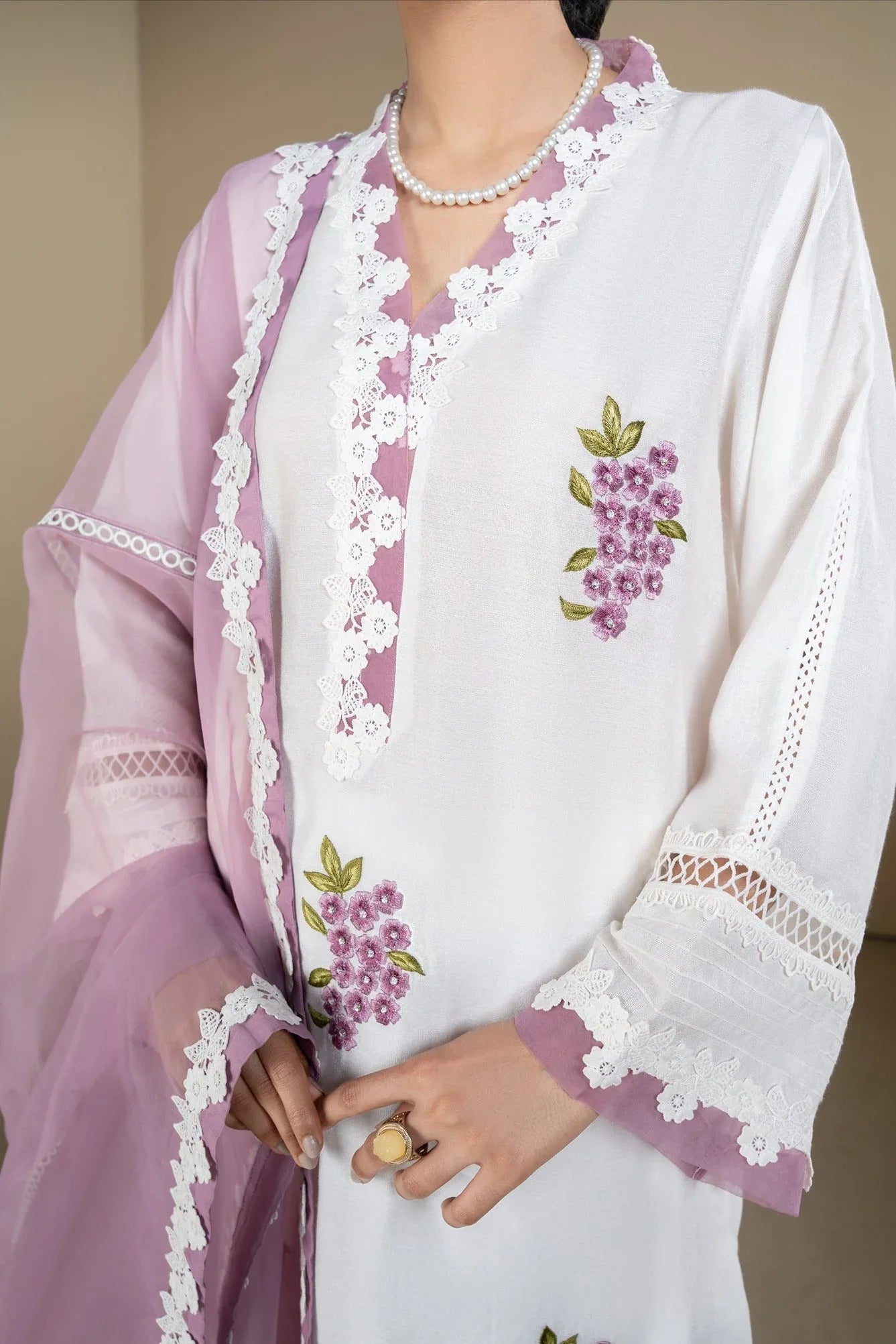 Muntaha | Rumaisa Luxury Pret | Faila - SFLP08 - Rang-e-Khaas