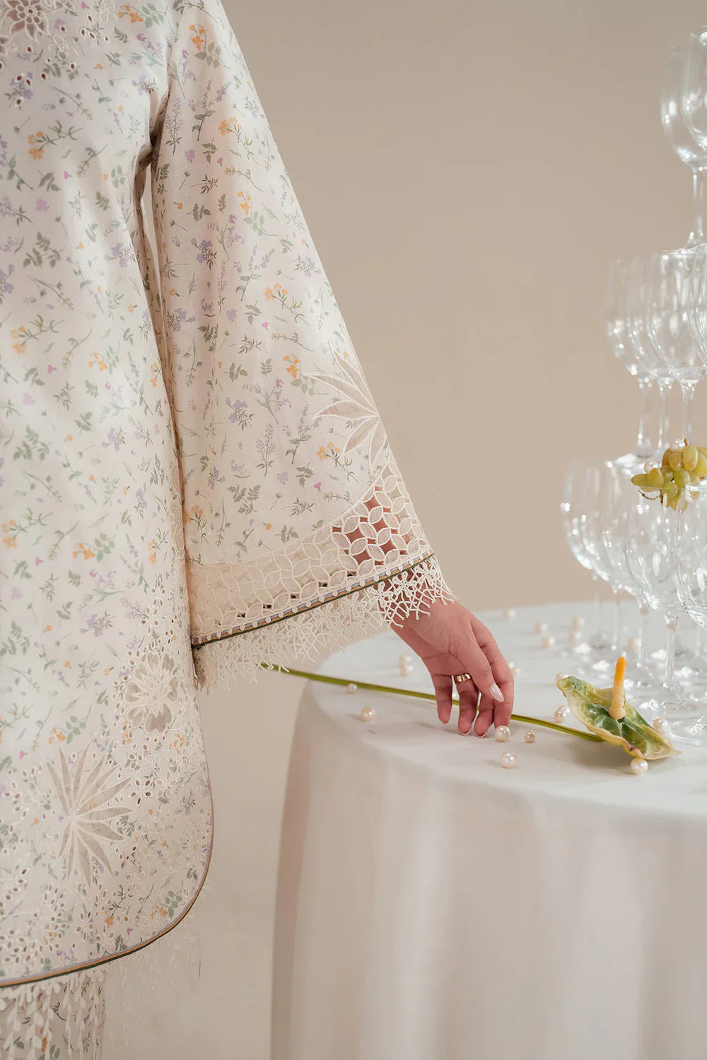 Jazmin | Iris EMBROIDERED LAWN IL'25-D09