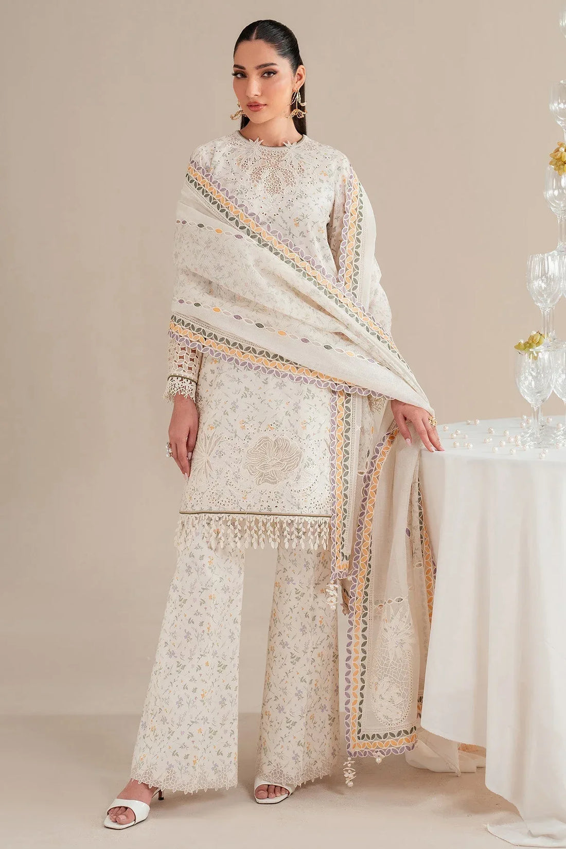 Jazmin | Iris Luxury Lawn 25 | IL'25-D09 - Rang-e-Khaas