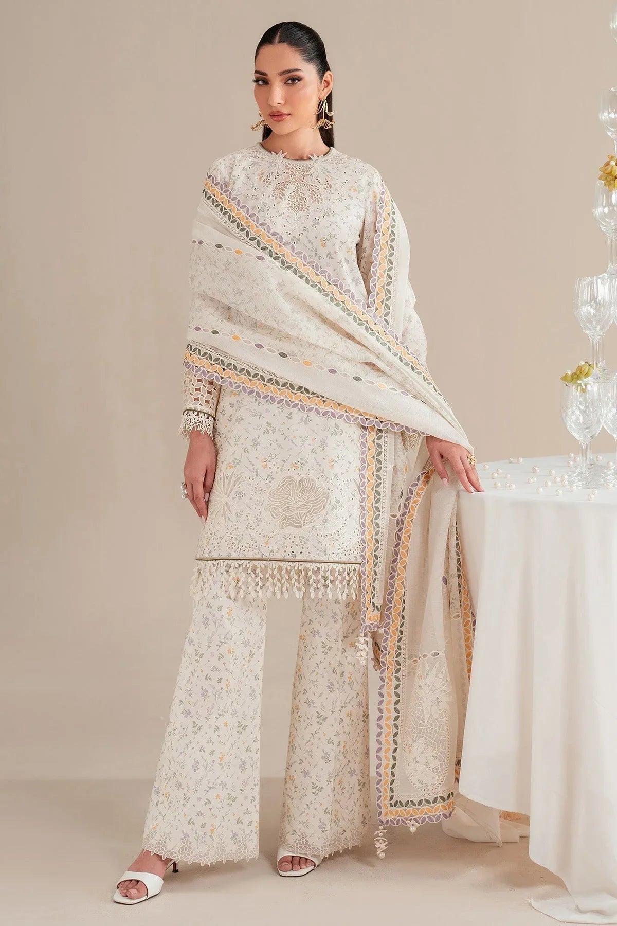 Jazmin | Iris Luxury Lawn 25 | IL'25-D09 - Rang-e-Khaas