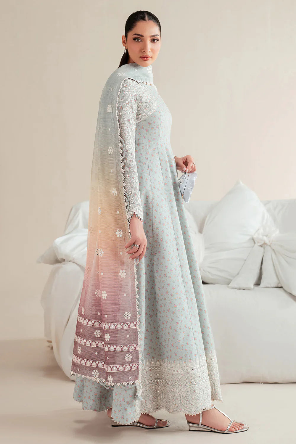Jazmin | Iris EMBROIDERED LAWN IL'25-D04