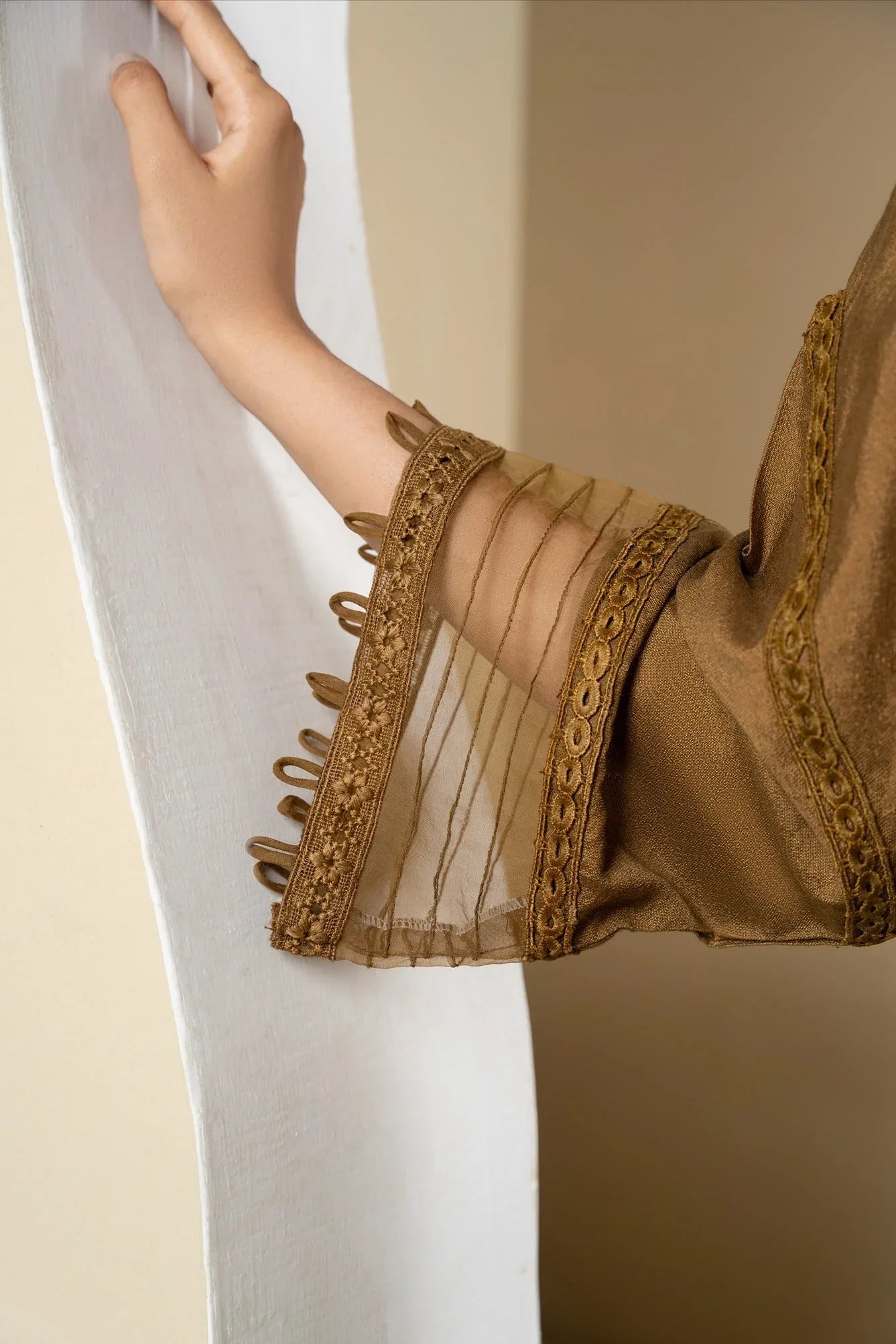 Muntaha | Rumaisa Luxury Pret | Rosia - SFLP05 - Rang-e-Khaas