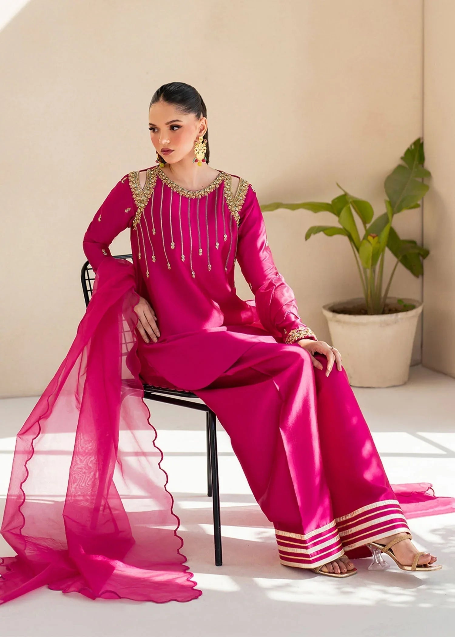 Dastoor | Maahi Luxury Pret 25 | Fuchsia Rose - Rang-e-Khaas
