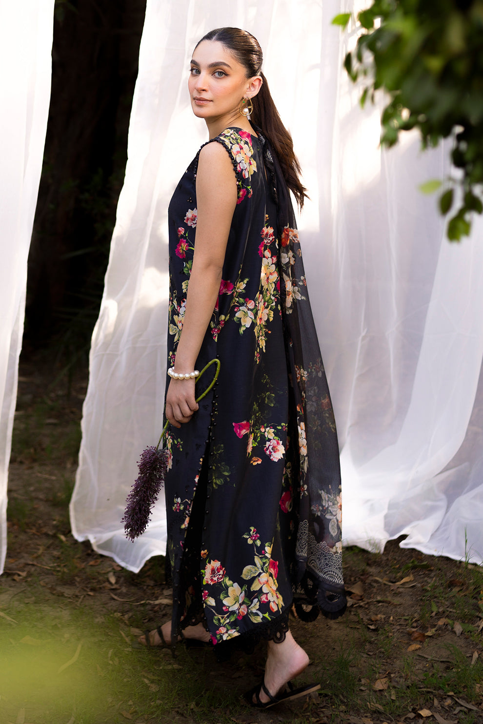 Neeshay | Summer Lines Printkari | OLIVINE