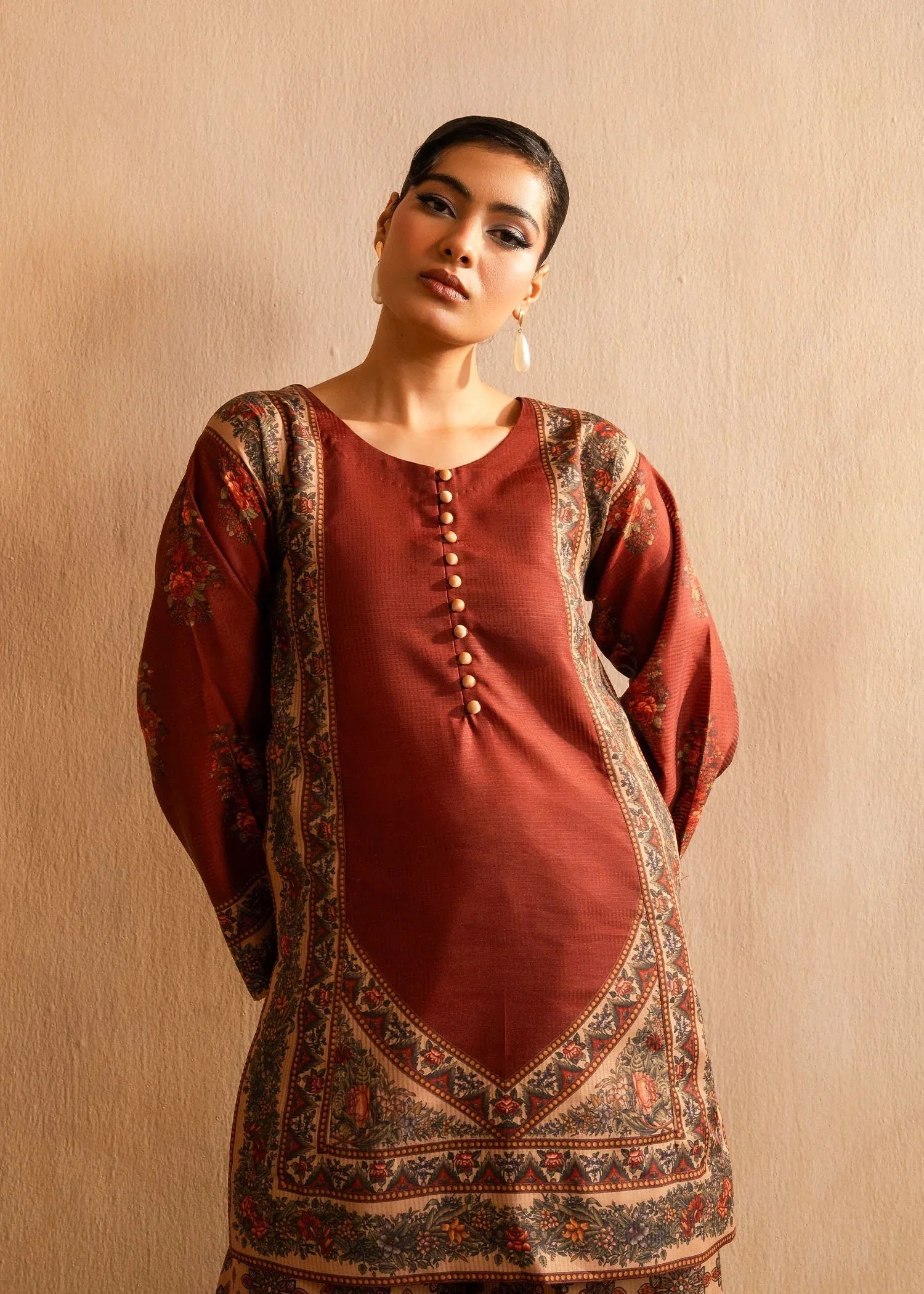 Maria Osama Khan | Retro Lawn 25 | Berra - Rang-e-Khaas