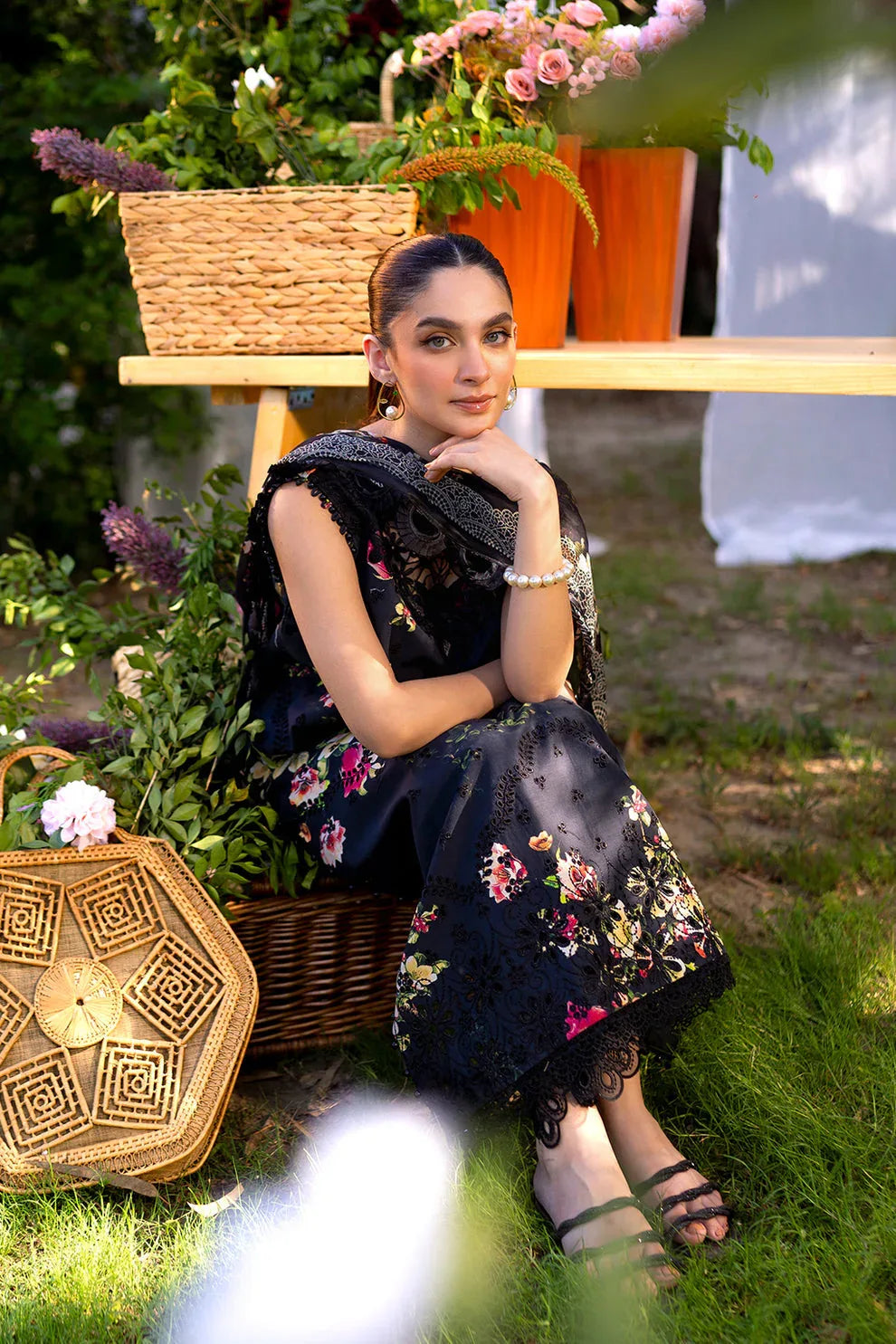 Neeshay | Summer Lines Printkari | OLIVINE - Rang-e-Khaas