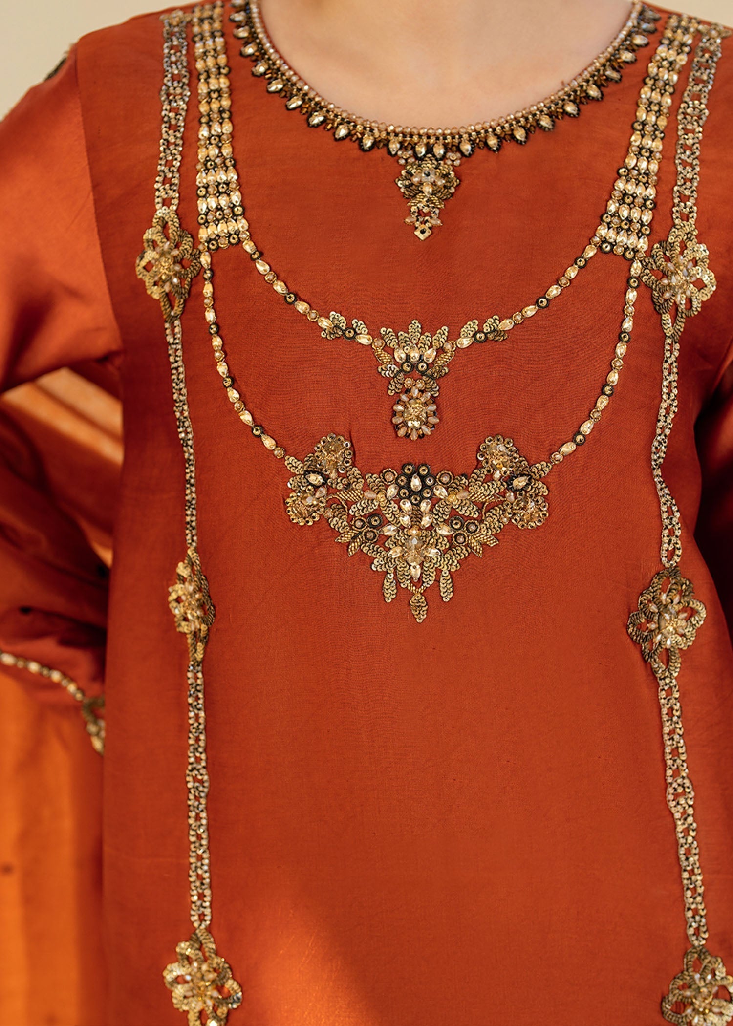 Dastoor | Maahi Luxury Pret 25 | Camilla