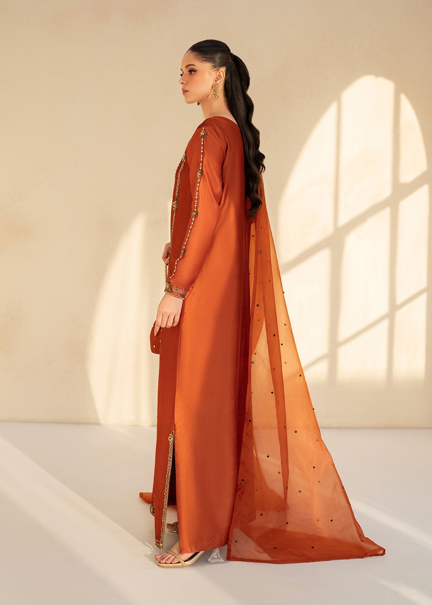 Dastoor | Maahi Luxury Pret 25 | Camilla