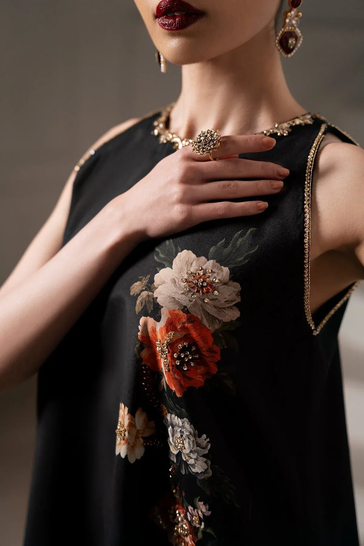 Mina Kashif | Emilie Formals | Koya (Black) - Rang-e-Khaas