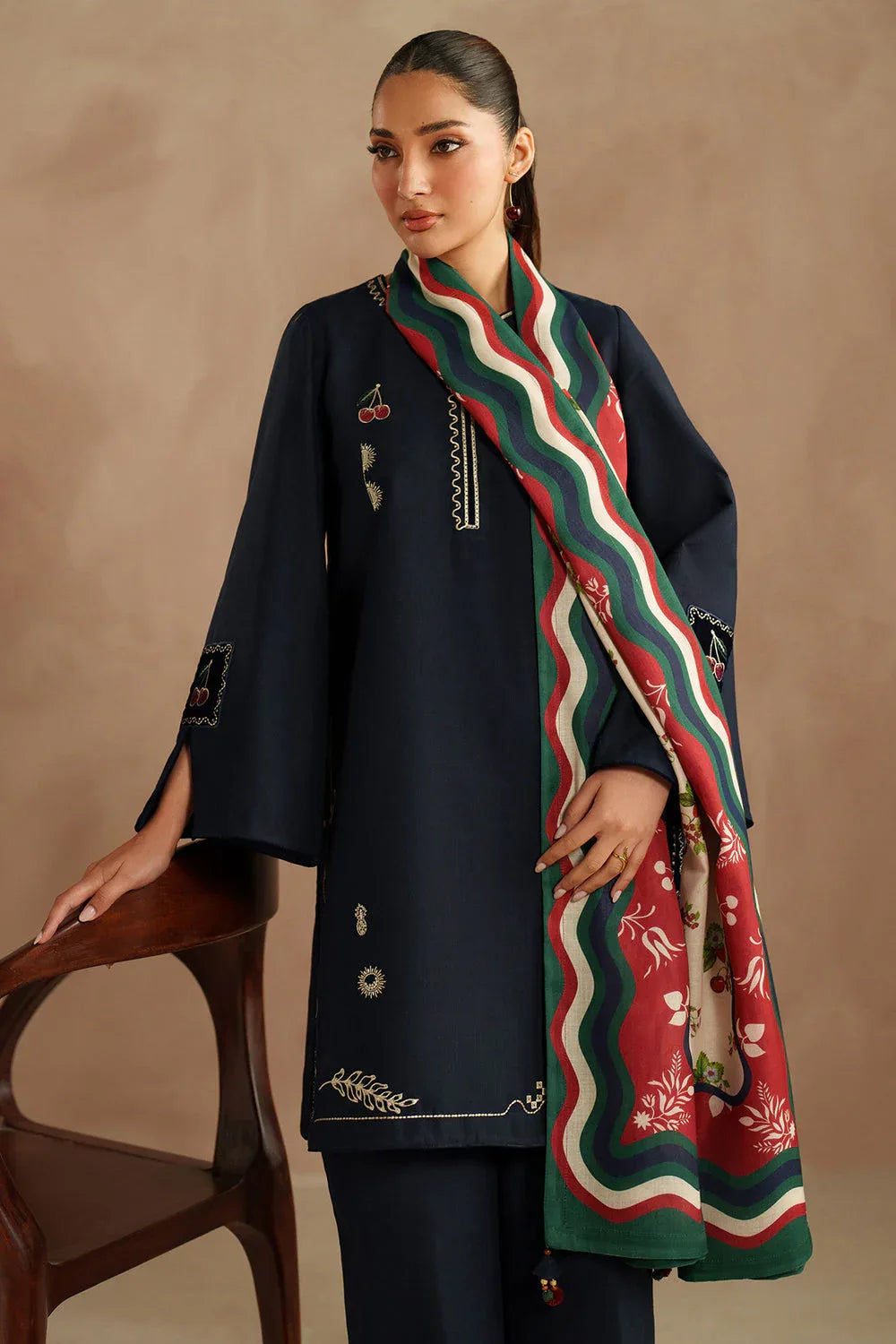 Jazmin | Winter 25 | UW-0195 - Rang-e-Khaas