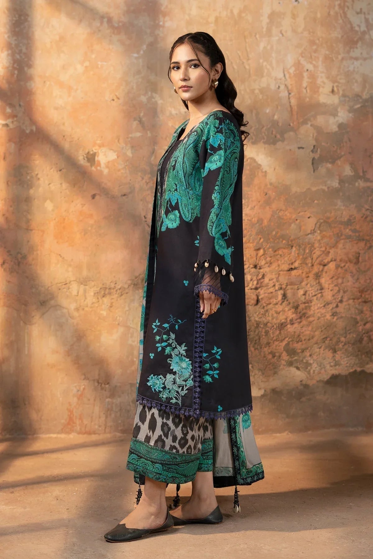Charizma | Winter Collection | DSCW5-10 - Rang-e-Khaas