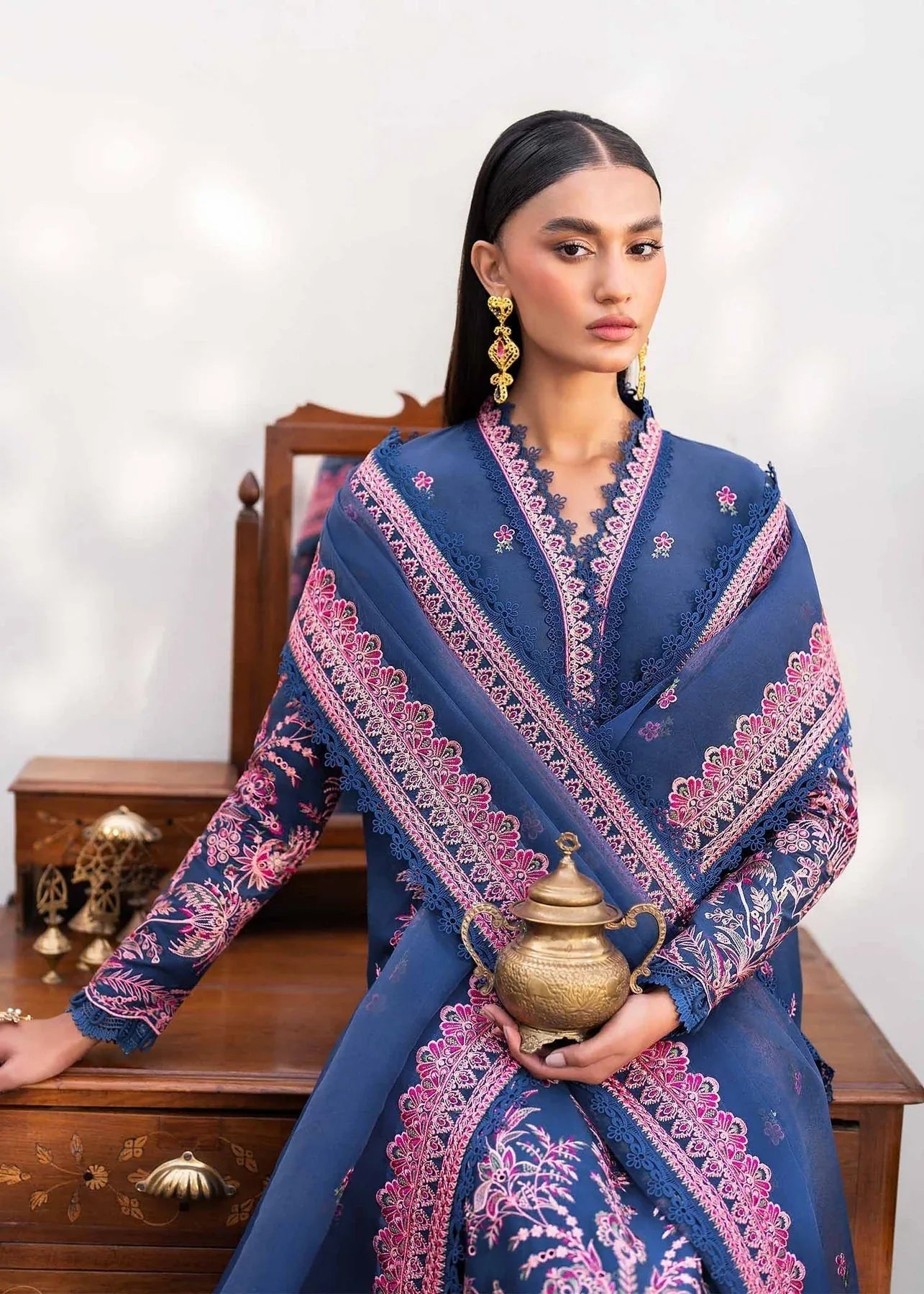 Akbar Aslam | Pret Lawn | REVERIE - Rang-e-Khaas