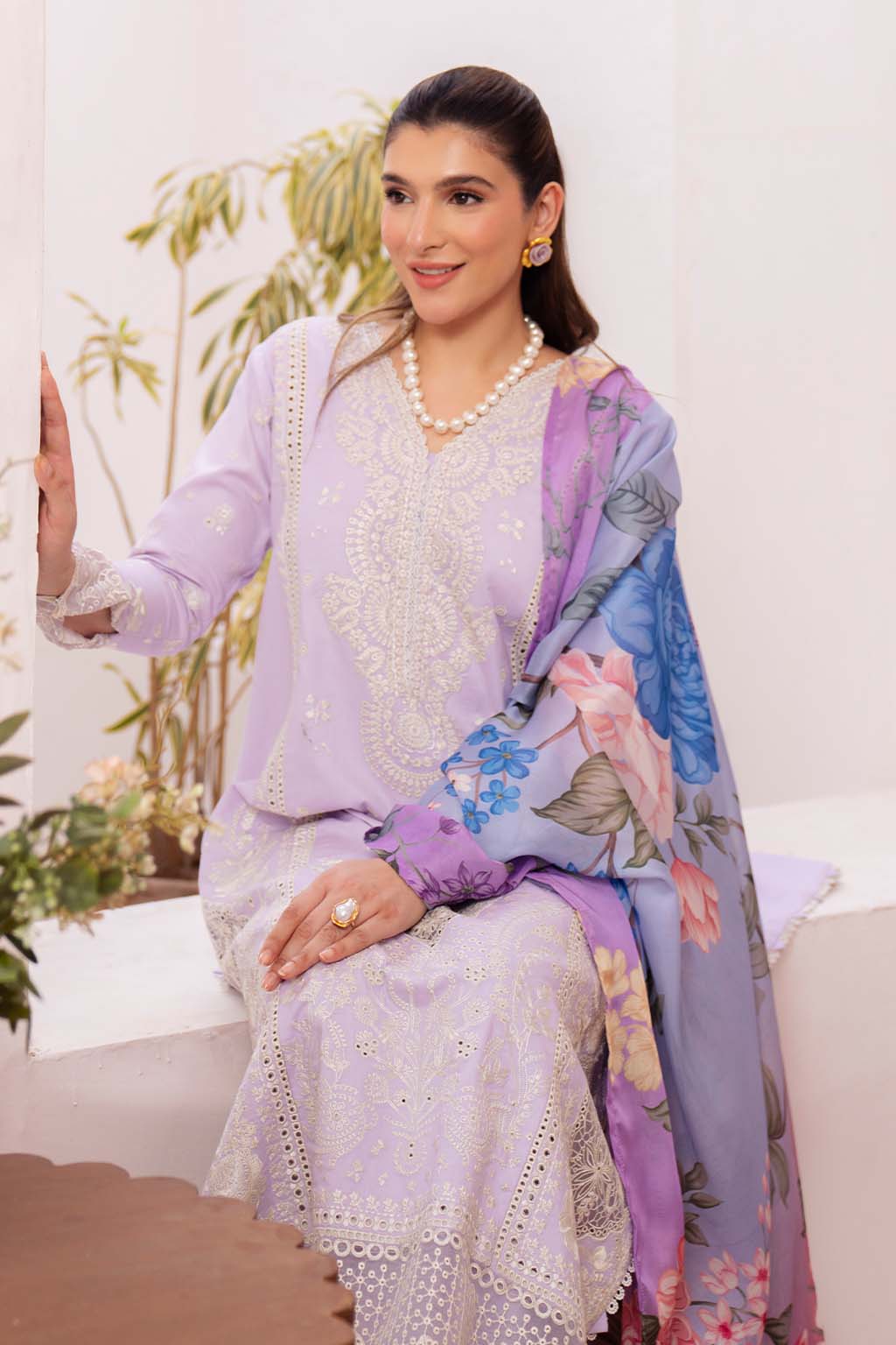 Neeshay | Symphony Luxury Lawn | MUSE - Rang-e-Khaas