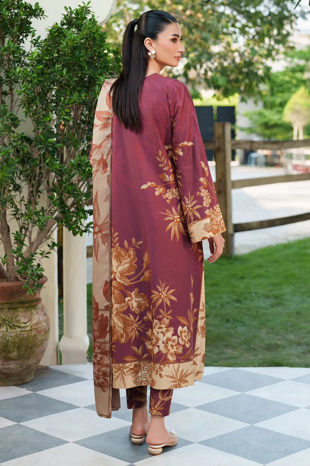 Jazmin | Winter 25 | UW-0180 M - Rang-e-Khaas