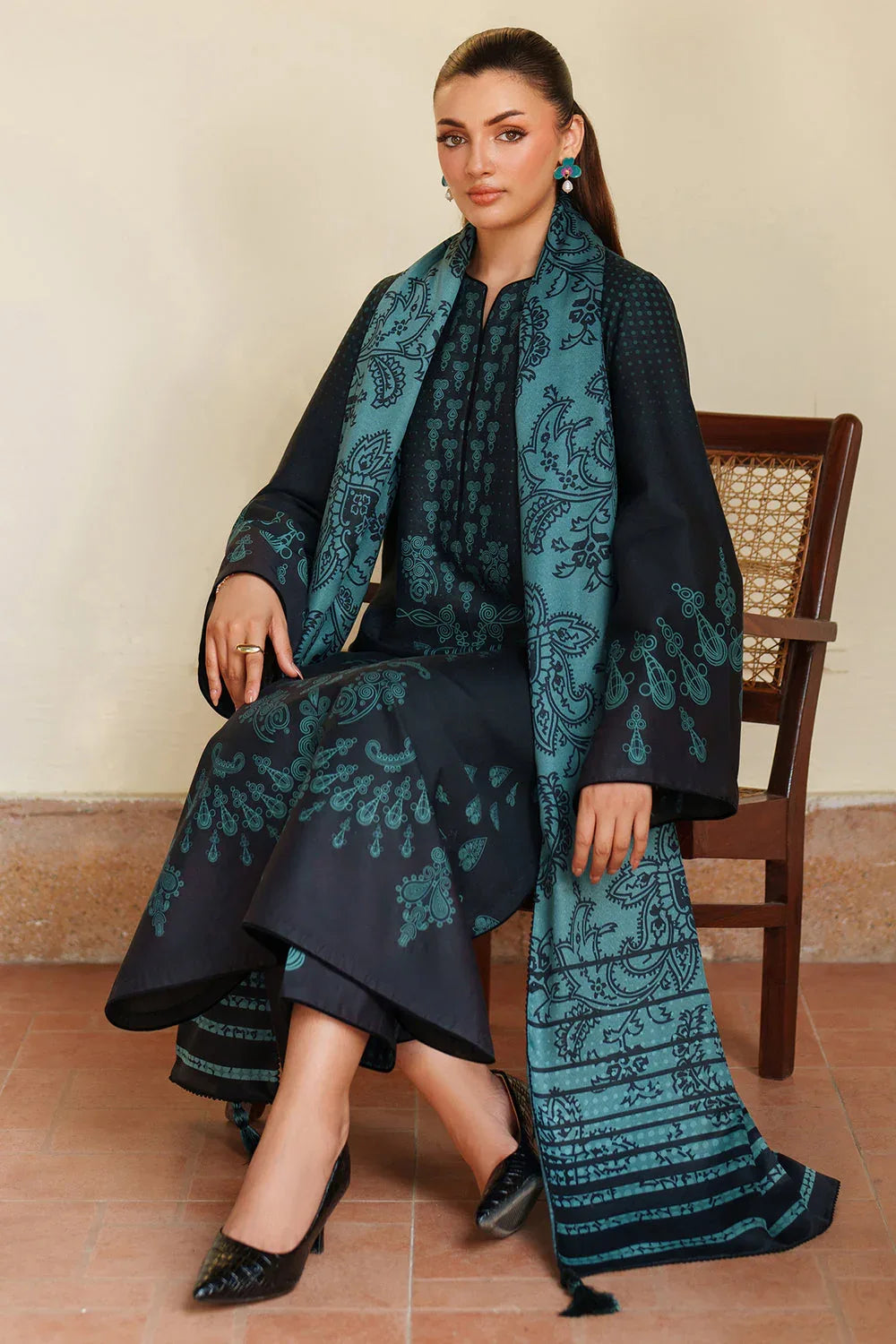 Jazmin | Winter 25 | UW-0181 Z - Rang-e-Khaas