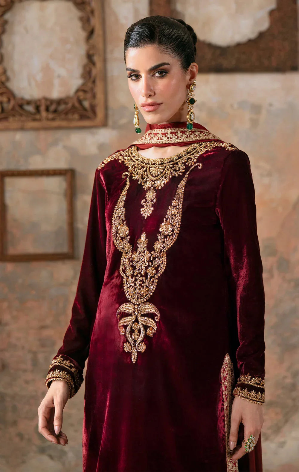 Maya | Viola Luxe Velvet 25 | NYRA - Rang-e-Khaas