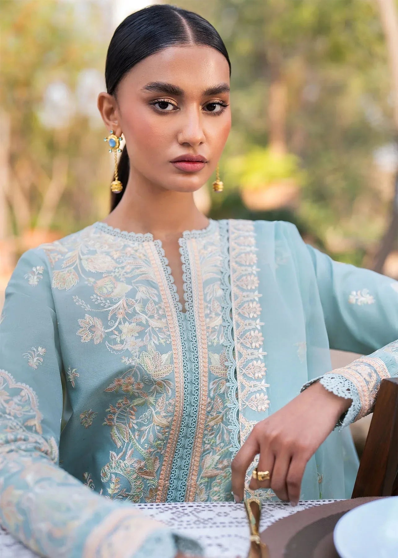 Akbar Aslam | Pret Lawn | LUEUR - Rang-e-Khaas