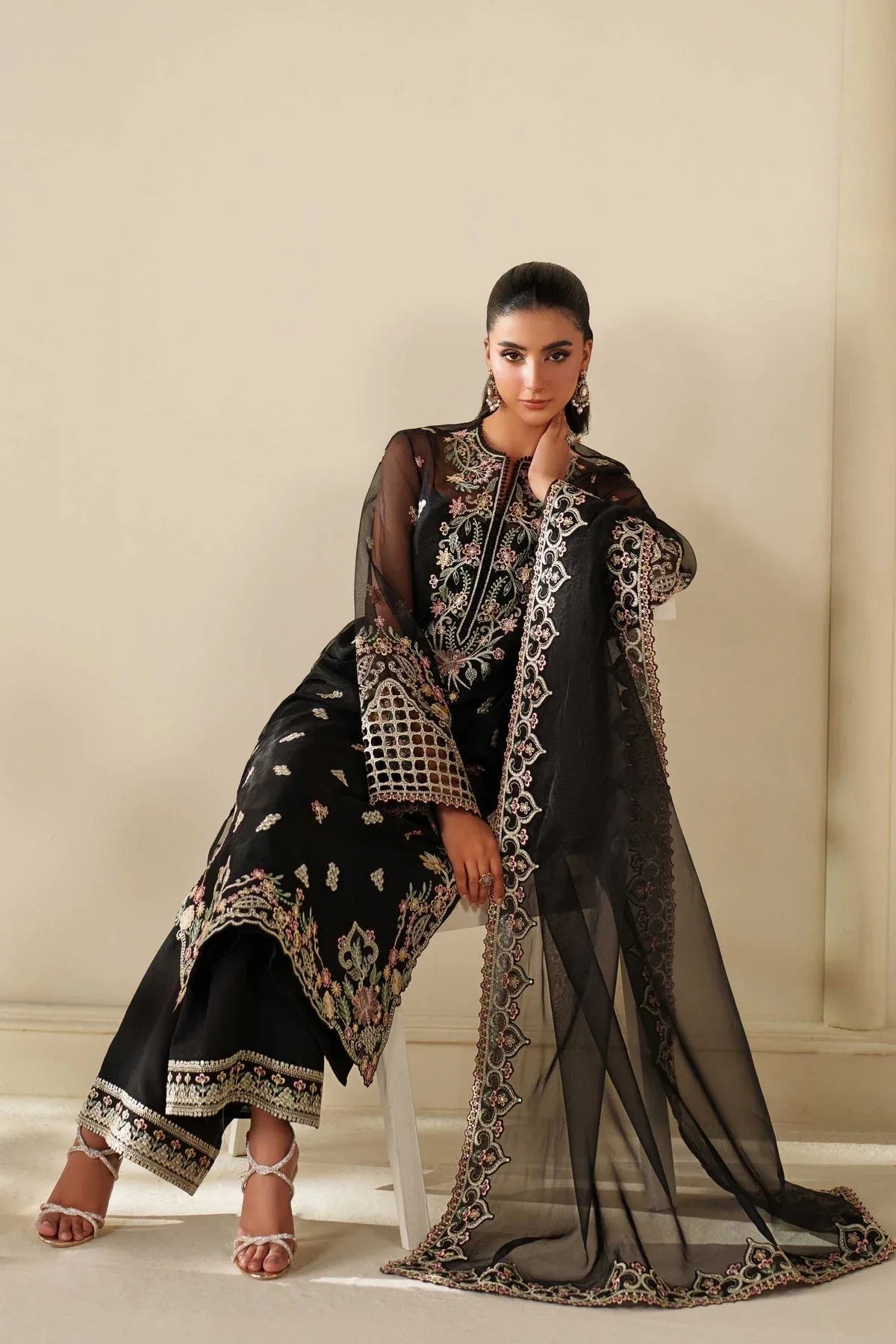 Akbar Aslam | Formal Pret | Noir