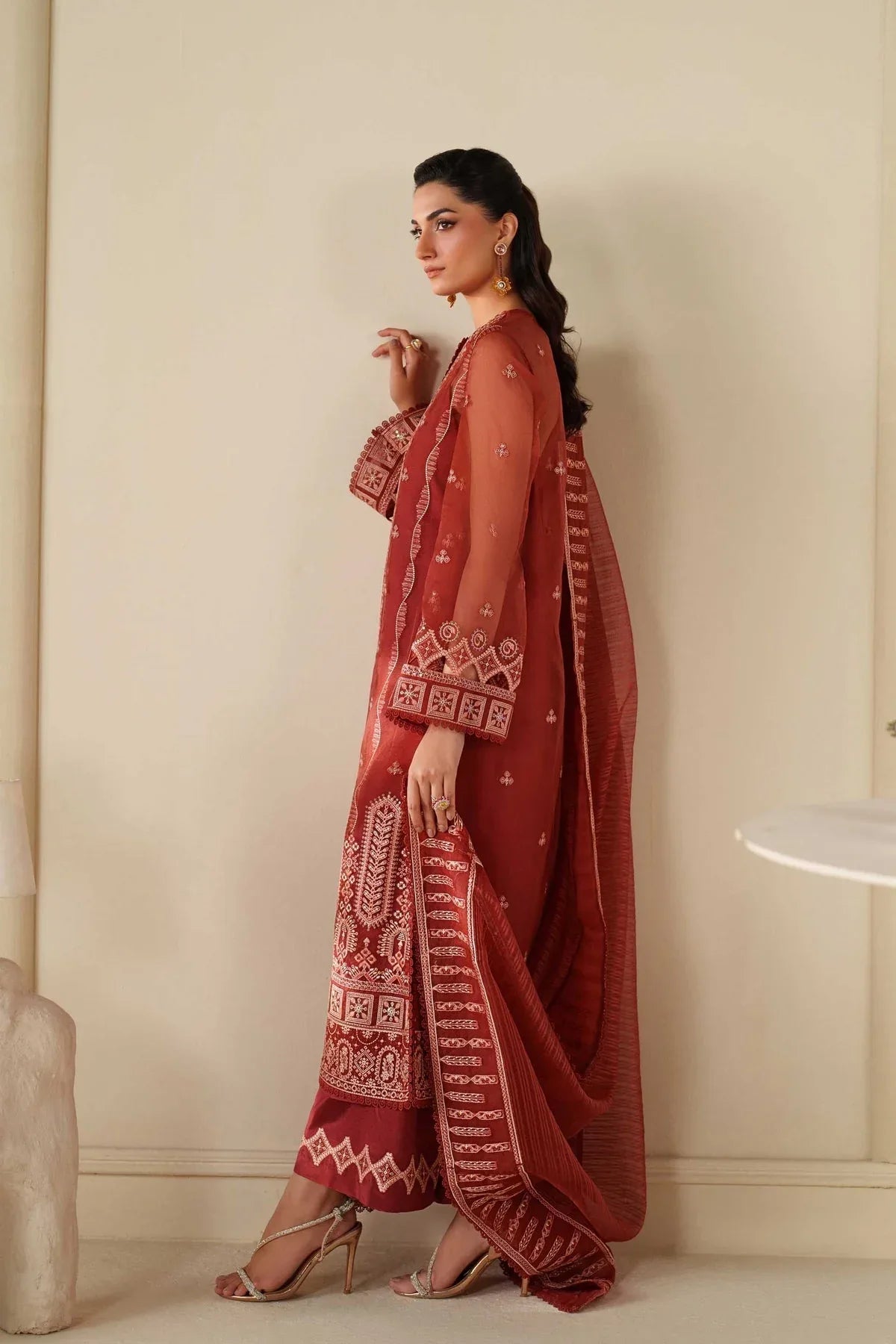 Akbar Aslam | Formal Pret | Elane