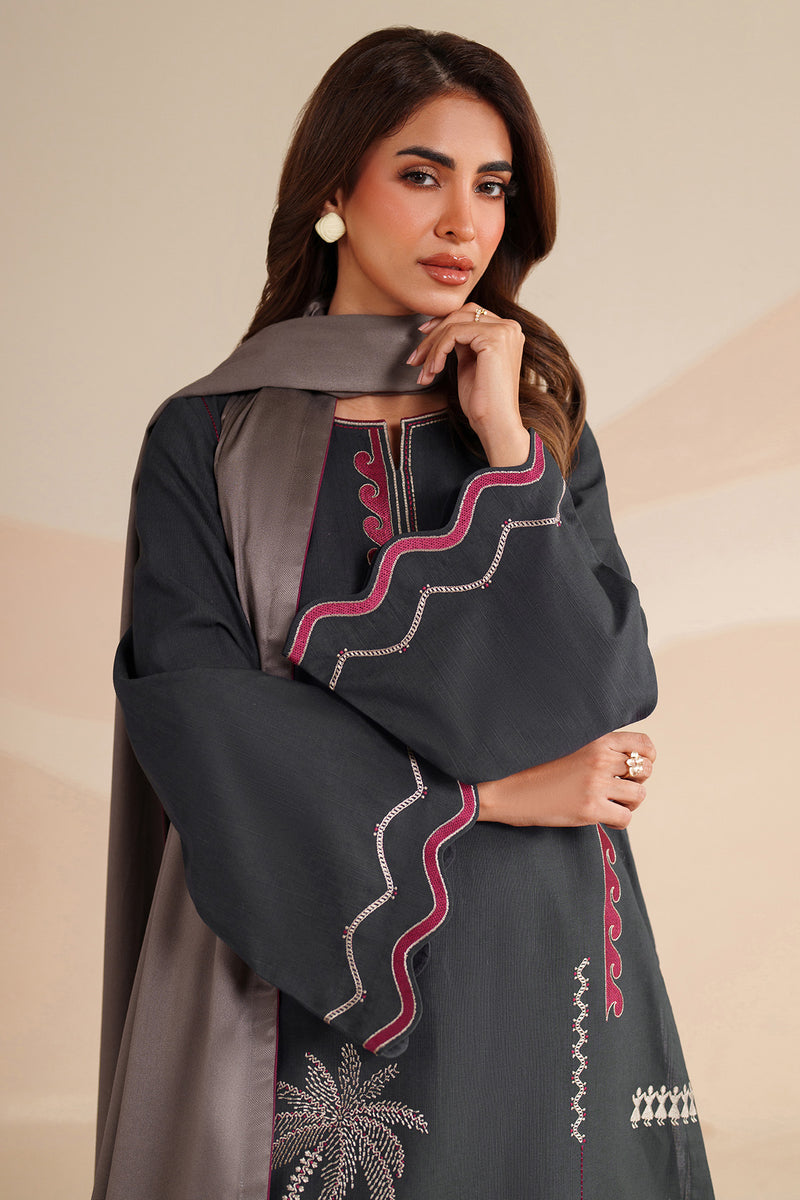 Jazmin | Winter 25 | UW-0227